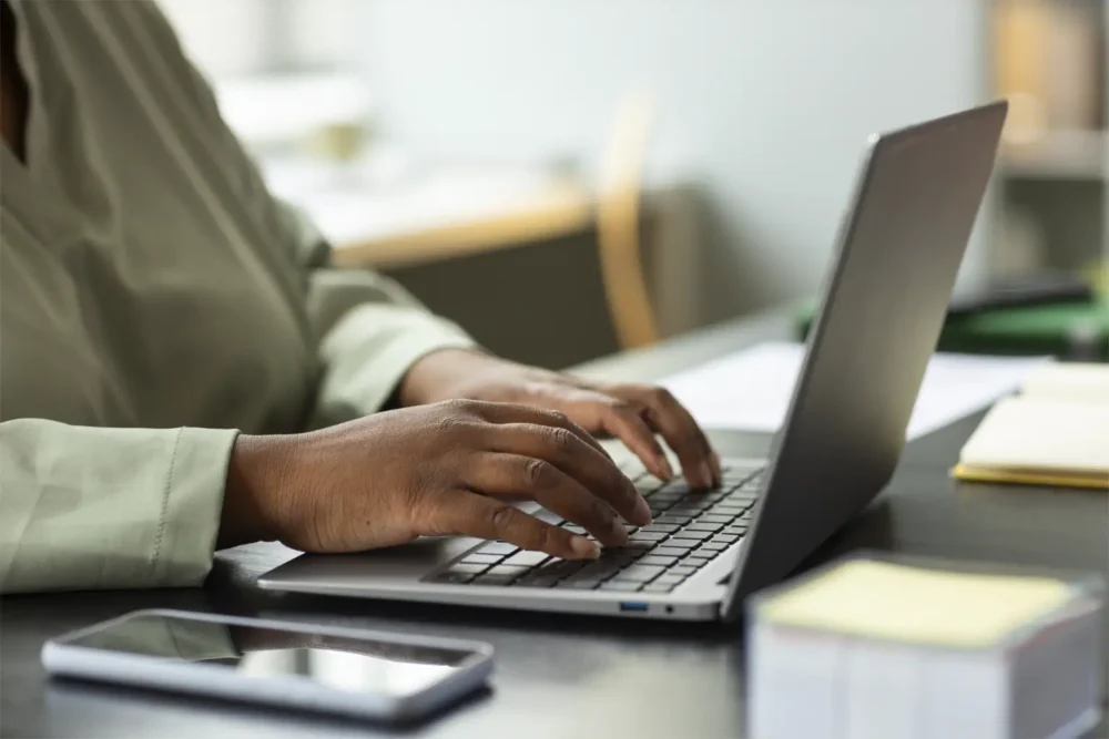 Melhor Notebook Custo-Benefício: 8 Opções em 2026