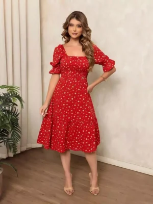Vestido Feminino com Florzinha: Decote Quadrado e Manga Bufante