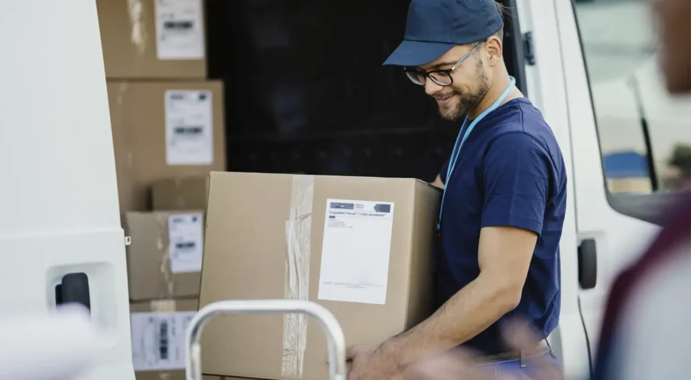 Transportadora pode entregar pedido para outra pessoa?